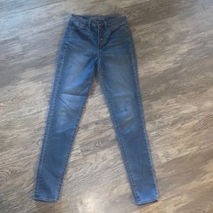 AE womens Next level stretch size 6long